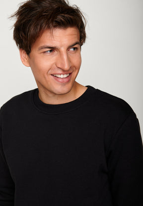 Black: Gemütliches Sweatshirt aus Bio-Baumwolle für Herren [6371]