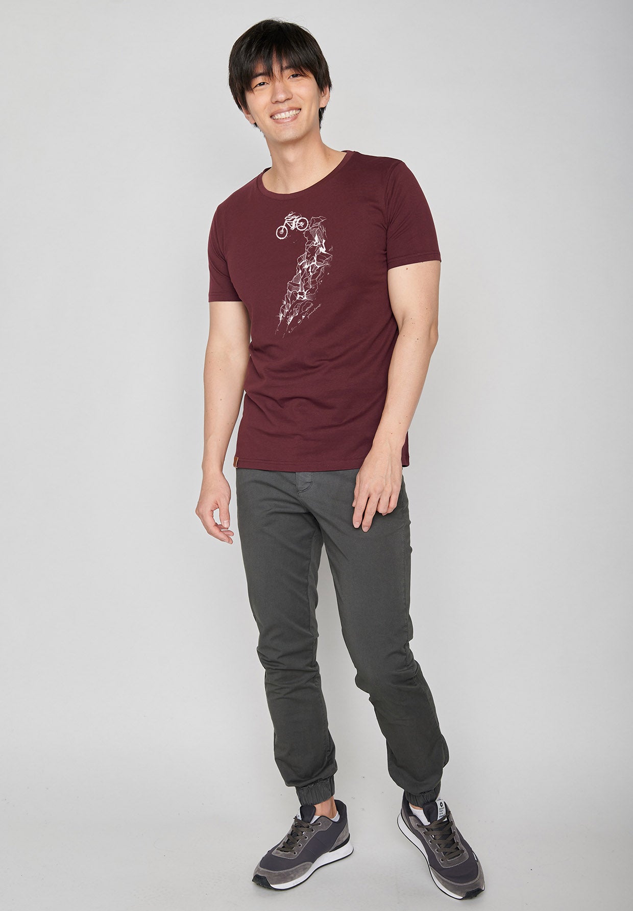 Velvet Rain: Sportliches T-Shirt aus Bio-Baumwolle für Herren [6708]