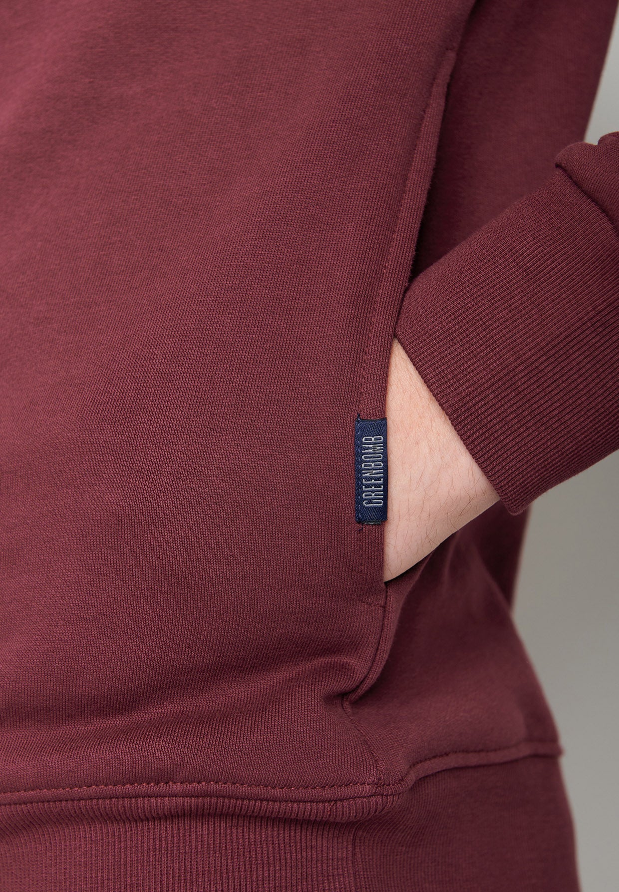 Velvet Rain: Kuschliger Hoodie aus Bio-Baumwolle für Herren [6922]