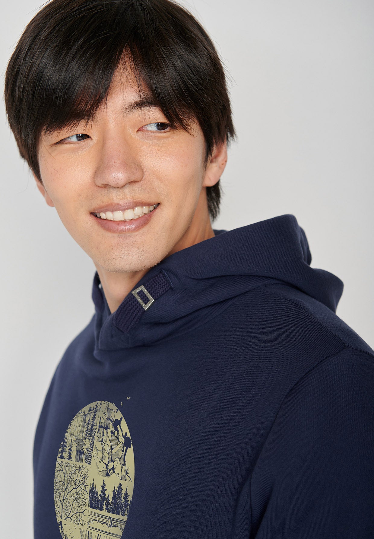 Navy: Kuschliger Hoodie aus Bio-Baumwolle für Herren [6973]