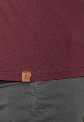 Velvet Rain: Sportliches T-Shirt aus Bio-Baumwolle für Herren [7116]