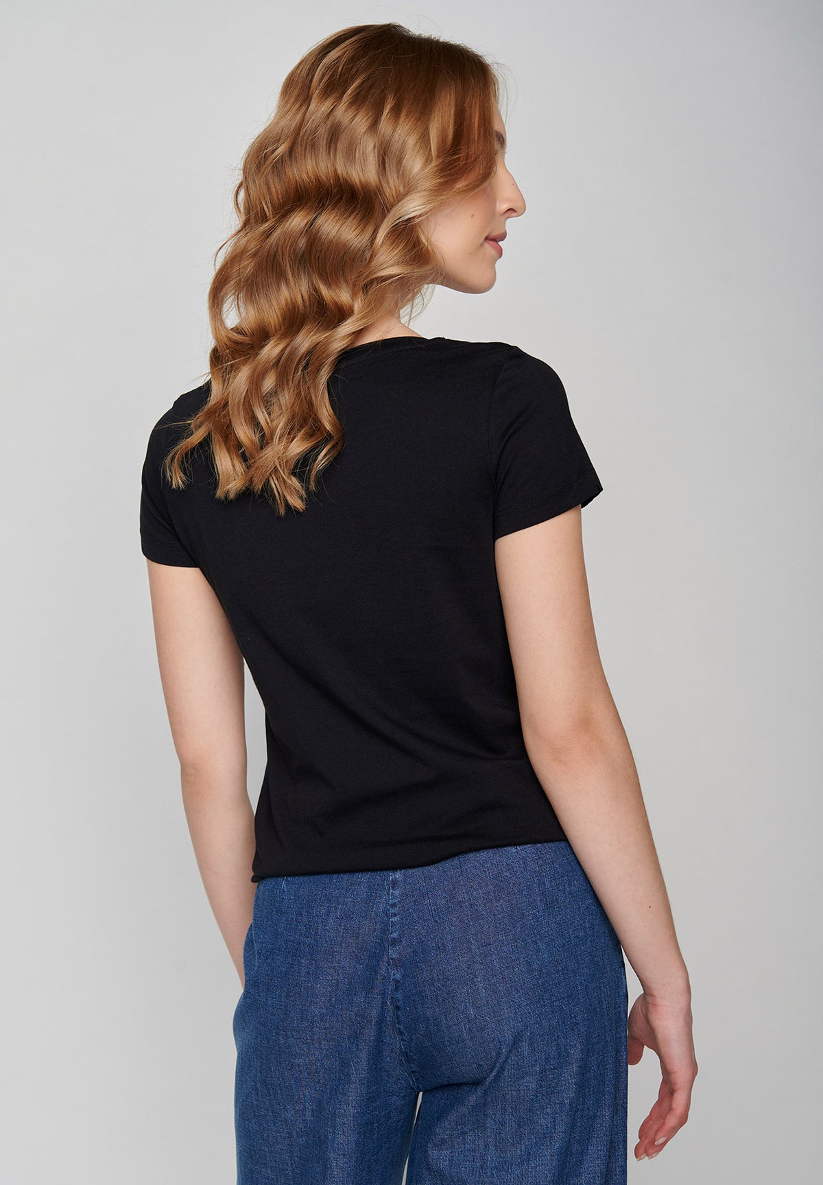 Black: Sportliches T-Shirt aus Bio-Baumwolle für Damen [7304]