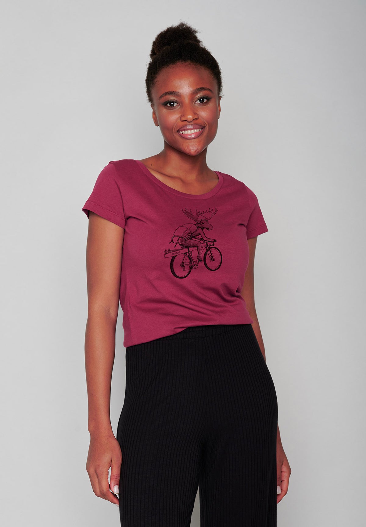Berry Blossom: Lässiges T-Shirt aus Bio-Baumwolle für Damen [7394]