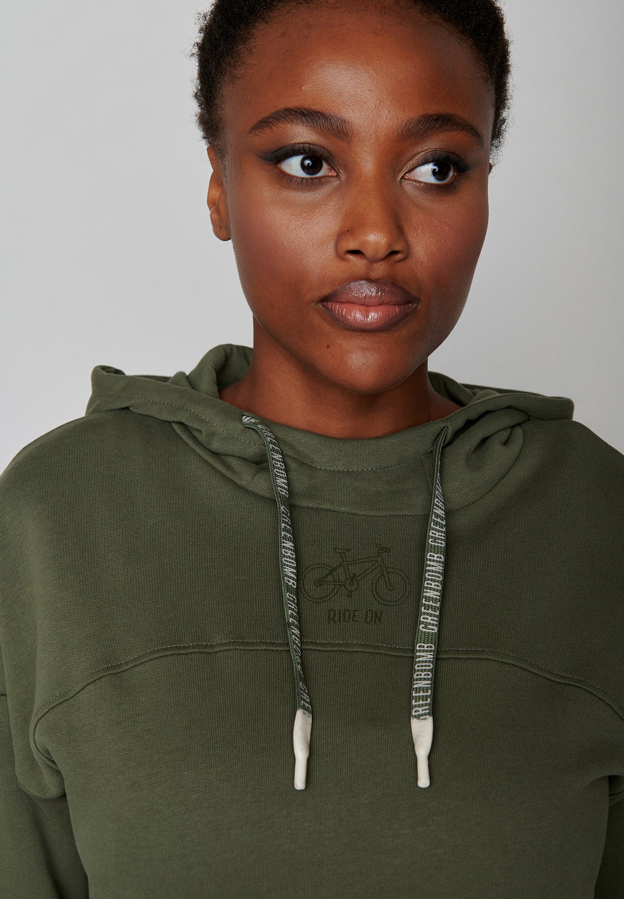 Dirty Olive: Lässiger Hoodie aus Bio-Baumwolle für Damen [7524]