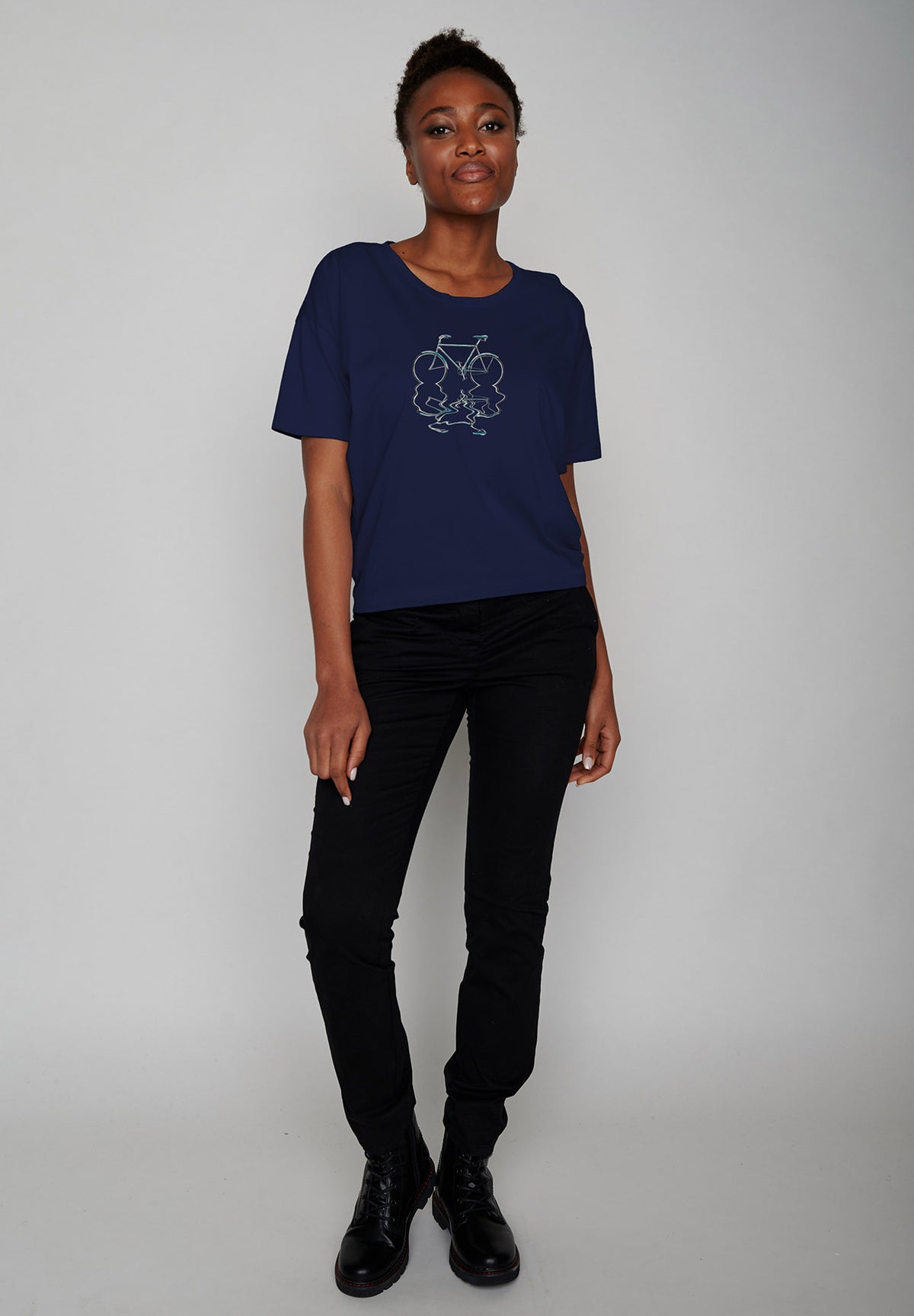 Navy: Lässiges T-Shirt aus Bio-Baumwoll-Mix für Damen [7566]
