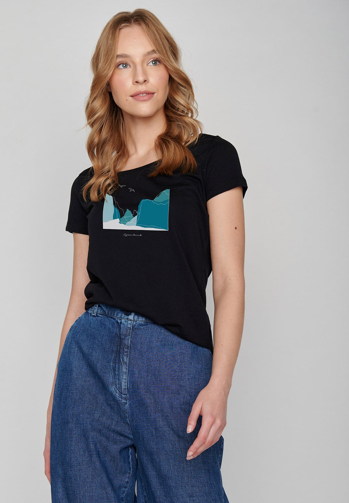 Black: Lässiges T-Shirt aus Bio-Baumwolle für Damen [7701]