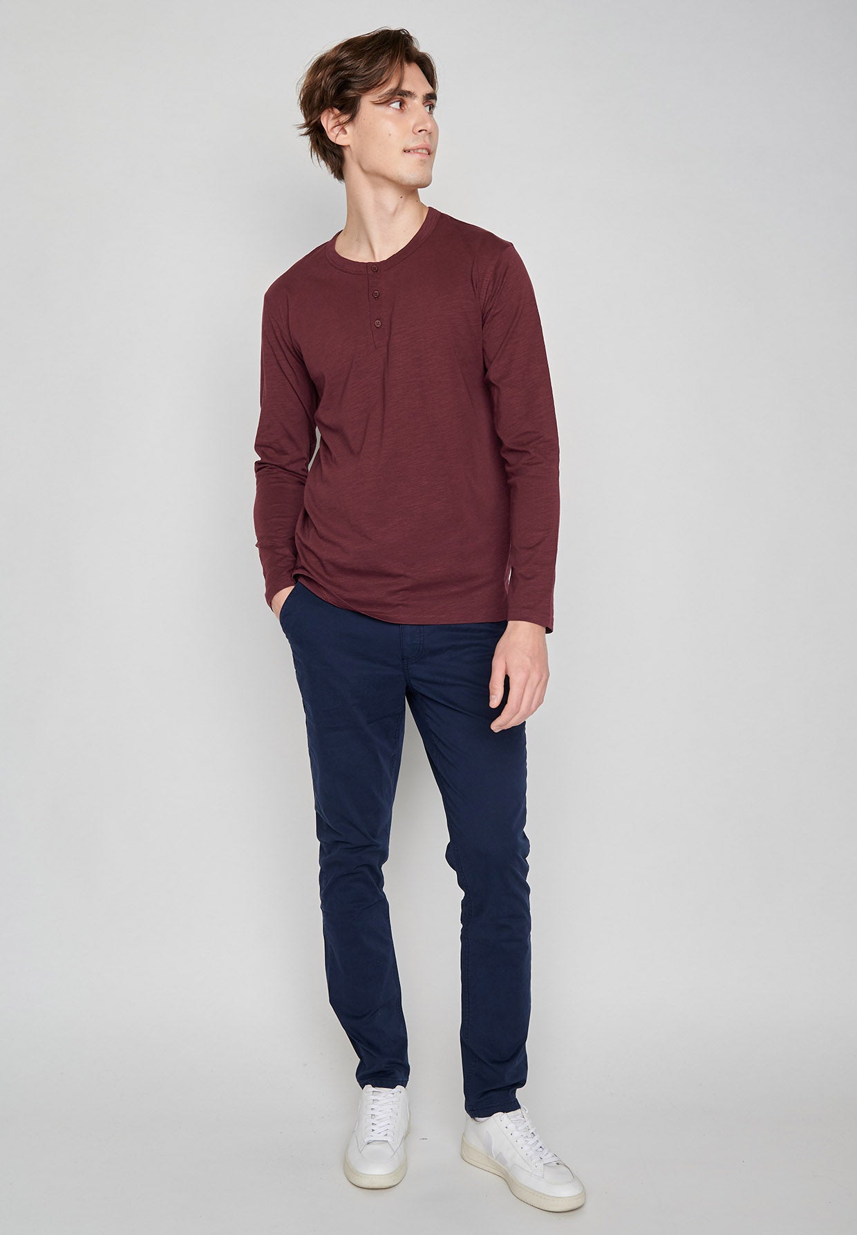Velvet Rain: Elegantes Longsleeve aus Bio-Baumwolle für Herren [7875]