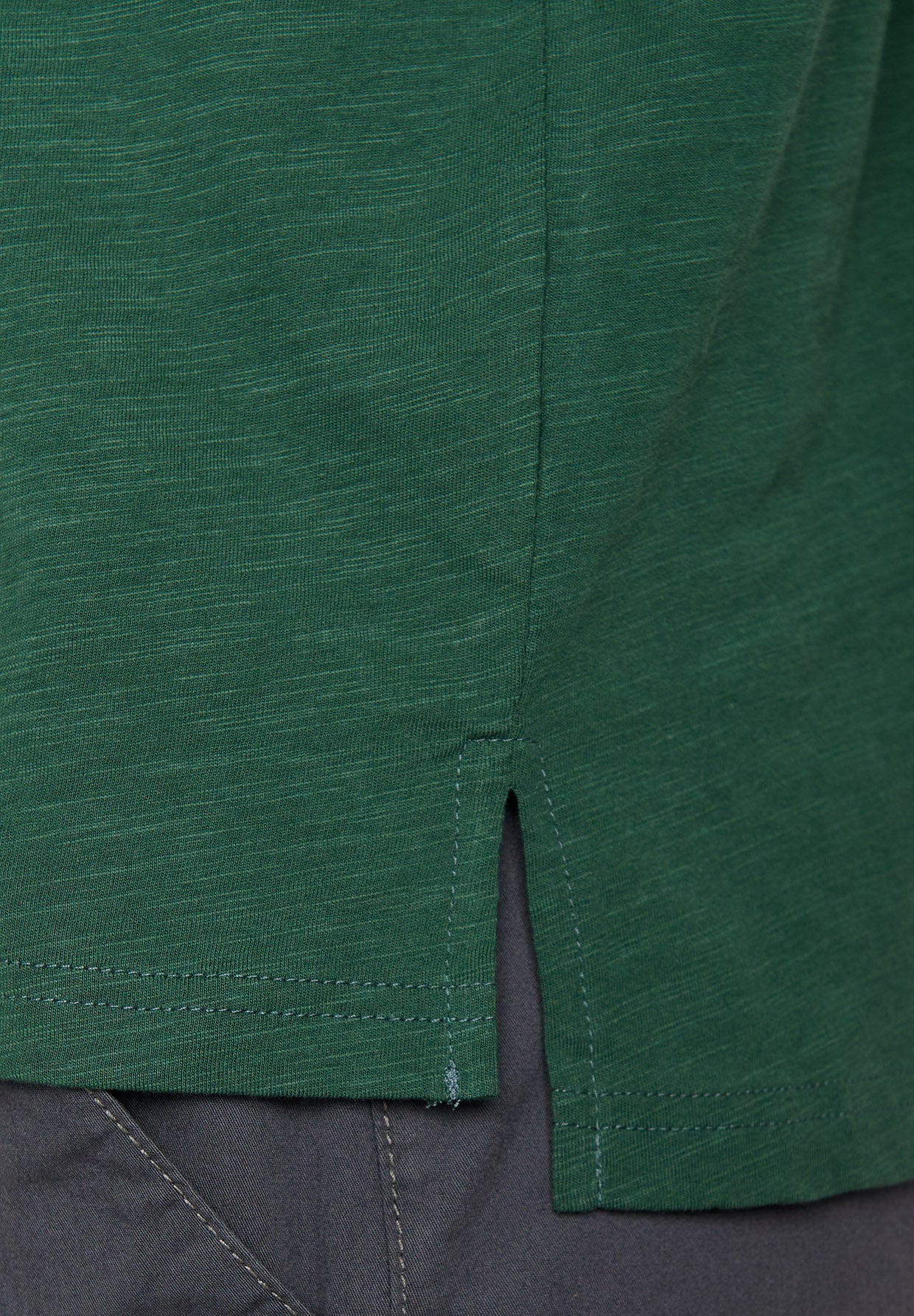 Bottle Green: Elegantes Longsleeve aus Bio-Baumwolle für Herren [7888]