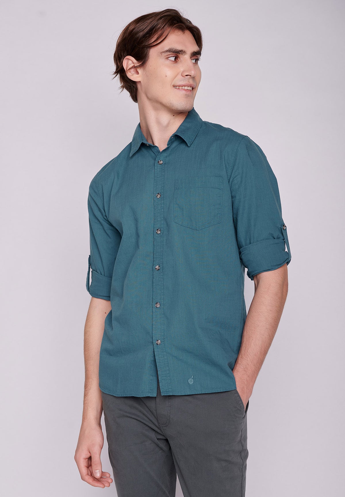 Sloppy Blue: Elegantes Hemd aus Bio-Baumwolle für Herren [7904]