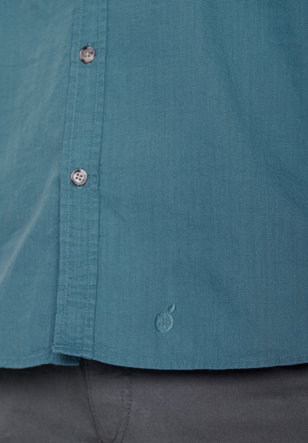 Sloppy Blue: Elegantes Hemd aus Bio-Baumwolle für Herren [7909]