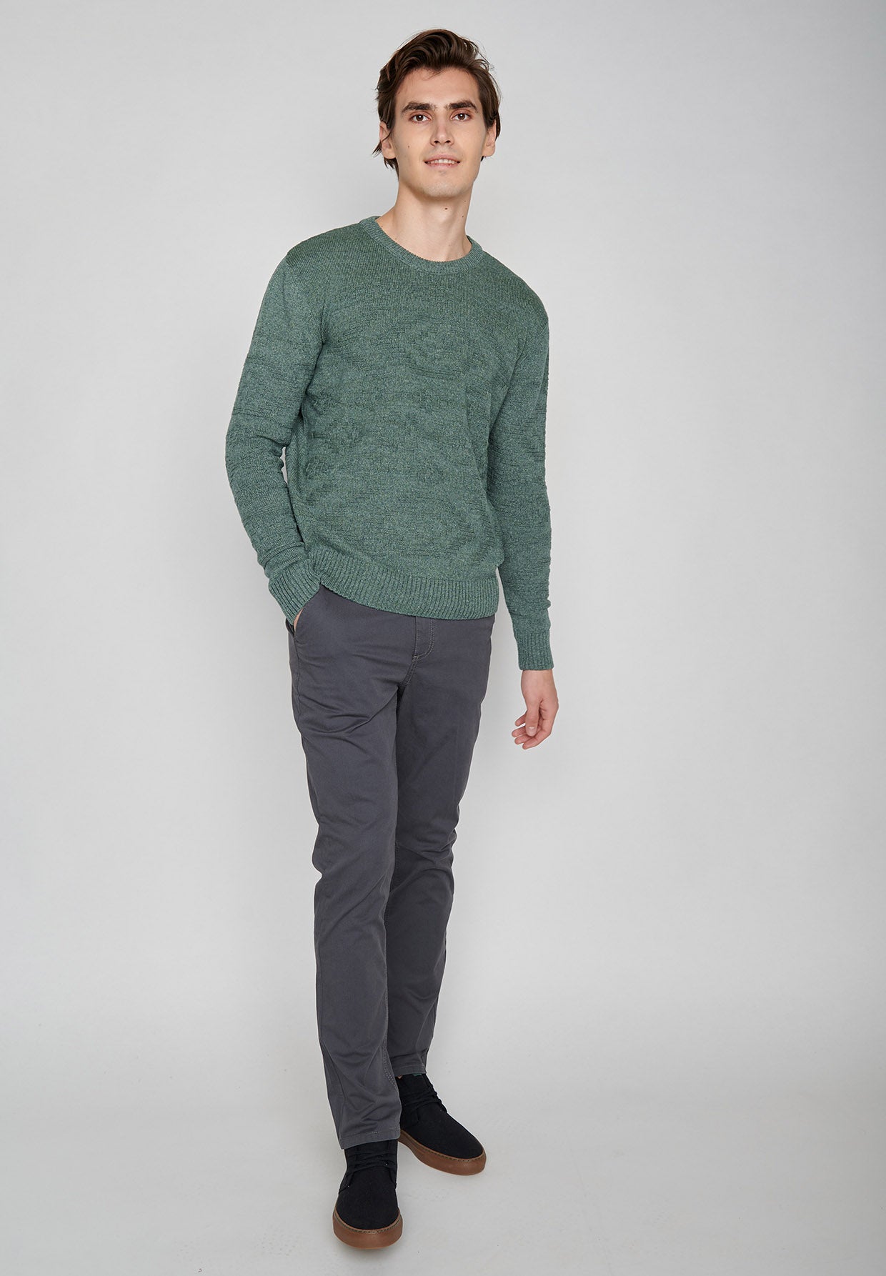 Silent Green: Eleganter Strickpullover aus Wolle und Bio-Baumwole für Herren [7981]