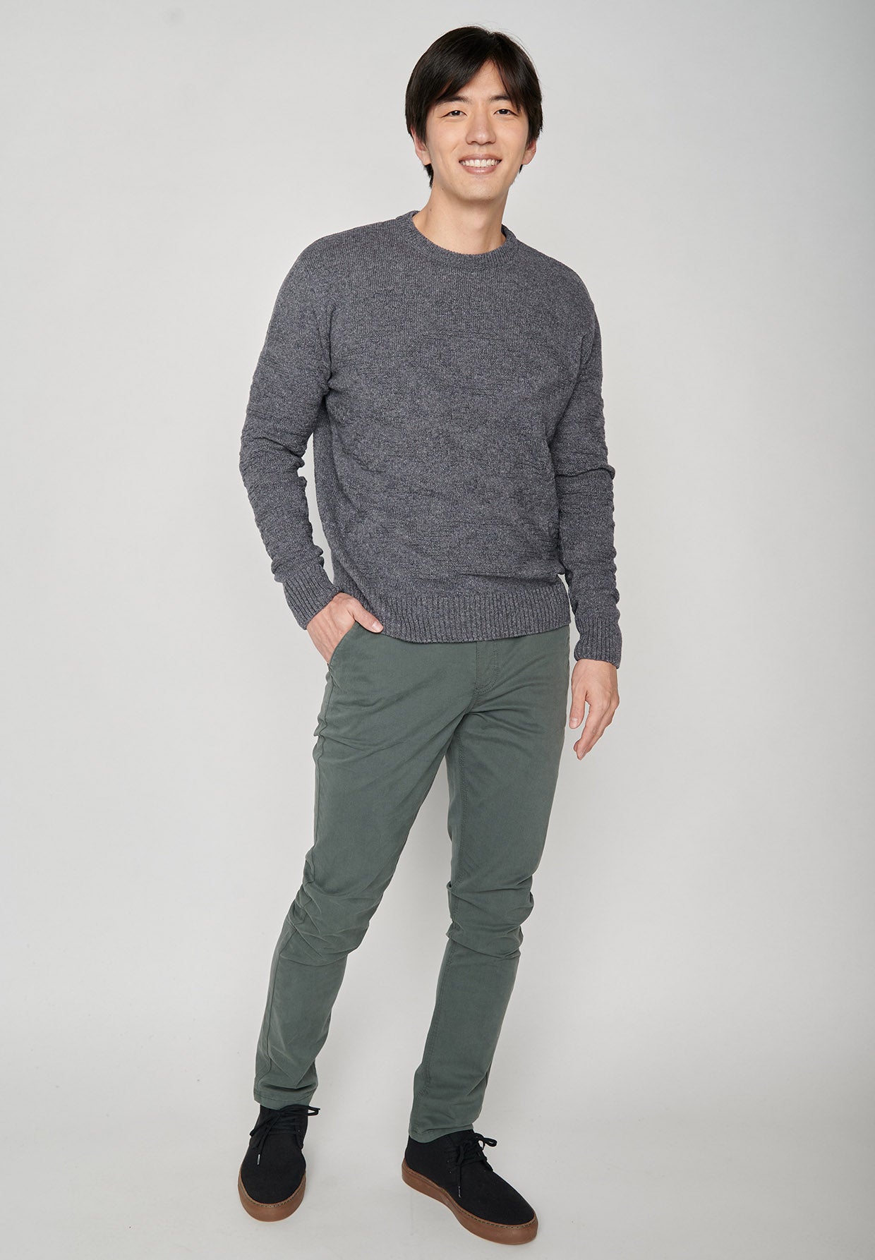 Atlantic Grey: Eleganter Strickpullover aus Wolle und Bio-Baumwole für Herren [7986]