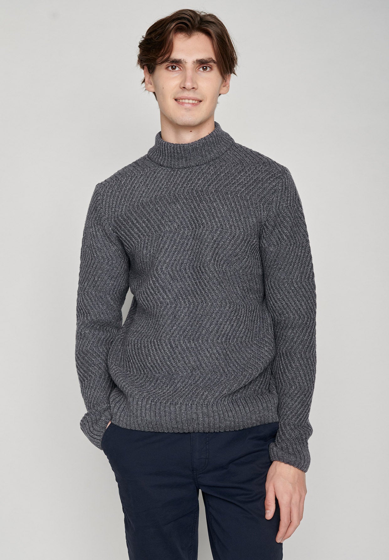 Atlantic Grey: Gemütlicher Strickpullover aus Woll Mix für Herren [7993]