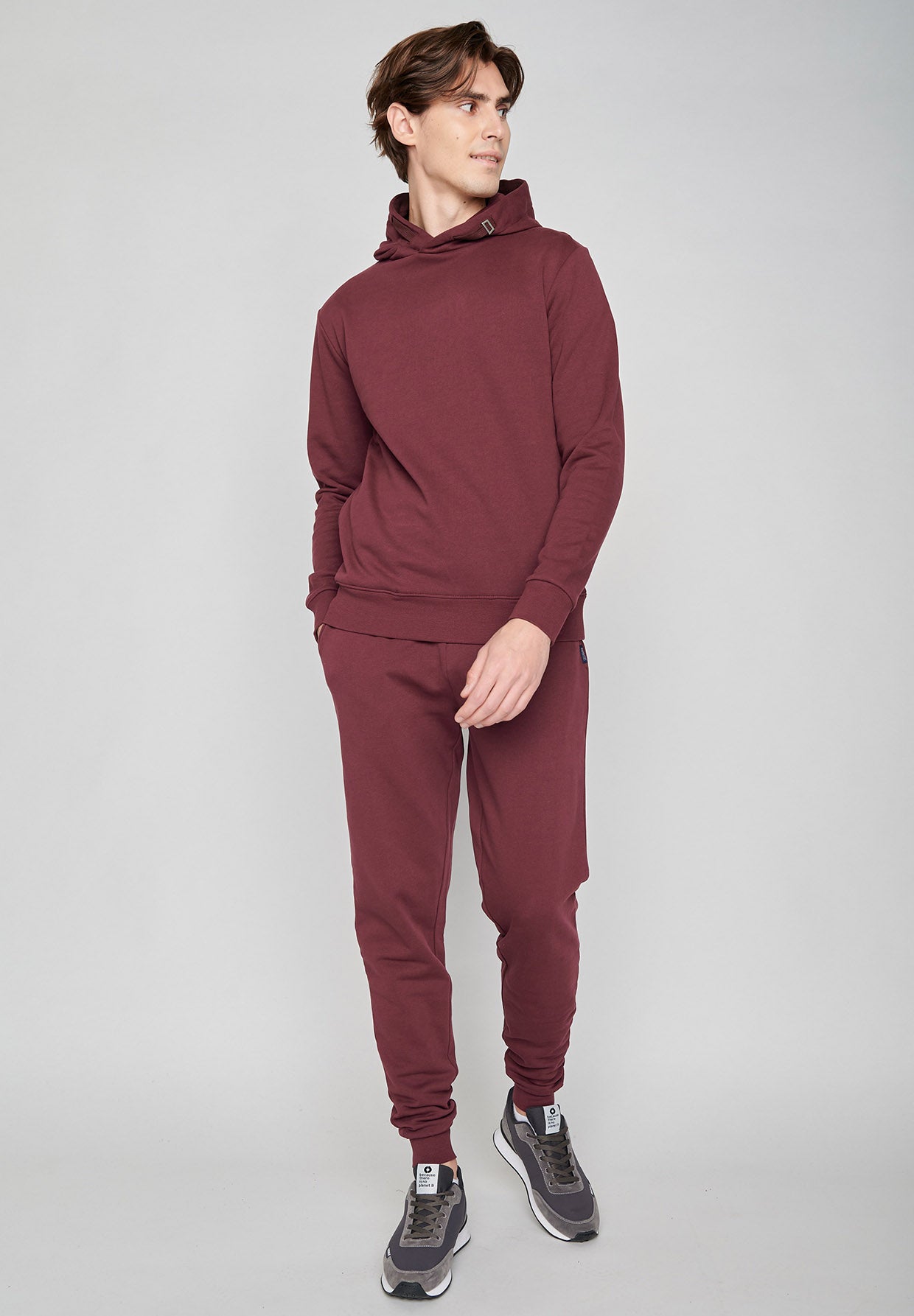 Velvet Rain: Gemütliche Jogginghose aus Bio-Baumwolle für Herren [8029]
