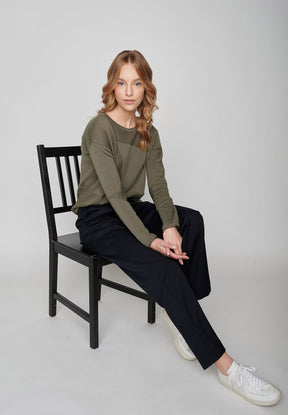 Dirty Olive: Moderner Strickpullover aus Bio-Baumwolle für Damen [8089]
