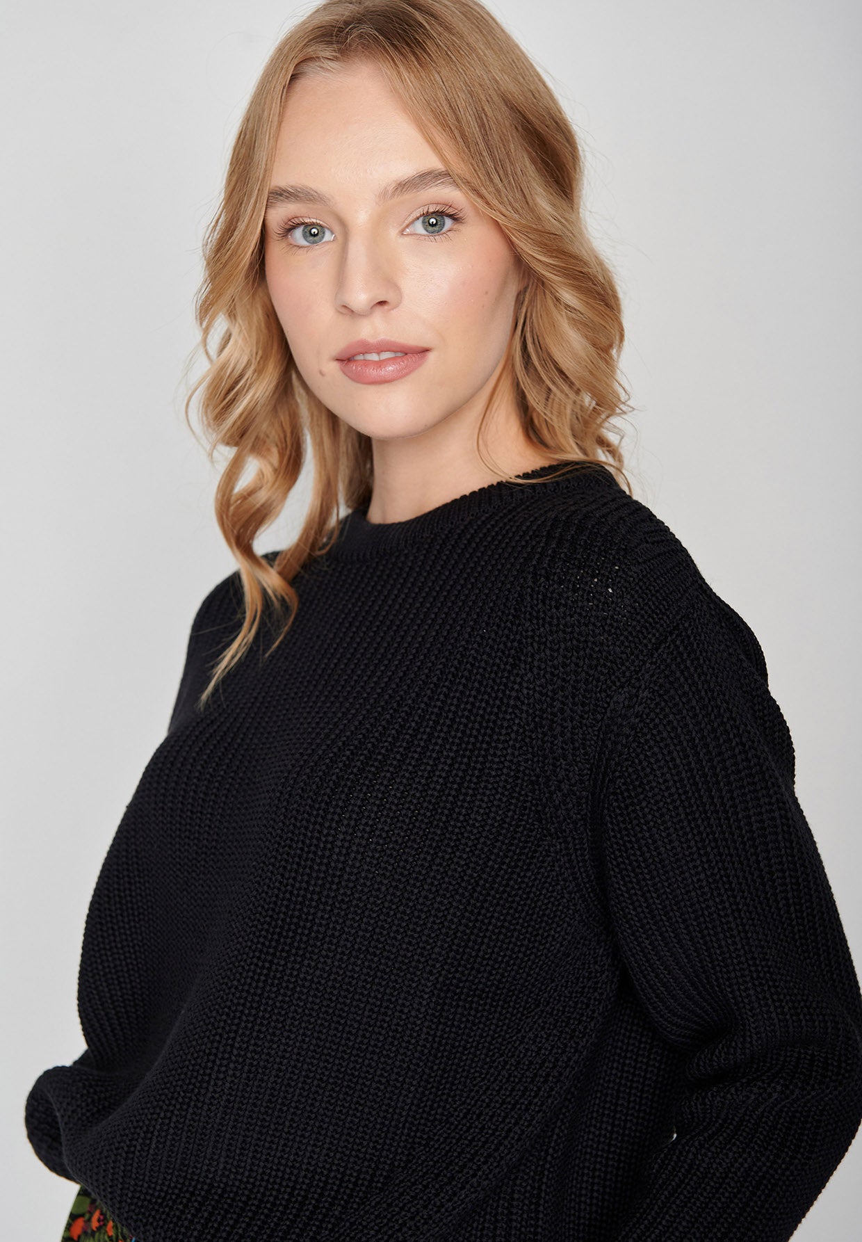 Black: Gemütlicher Strickpullover aus Bio-Baumwolle für Damen [8101]