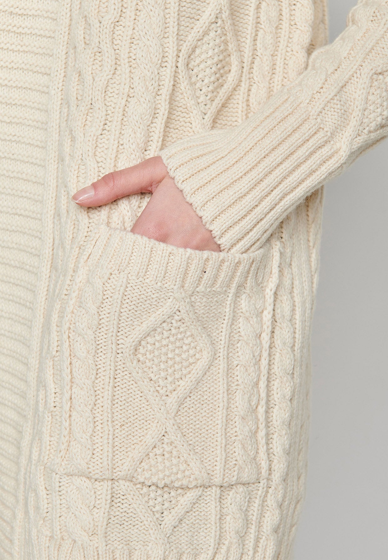 Weiß:  Gemütliche Strickjacke aus Woll Mix für Damen [8140]