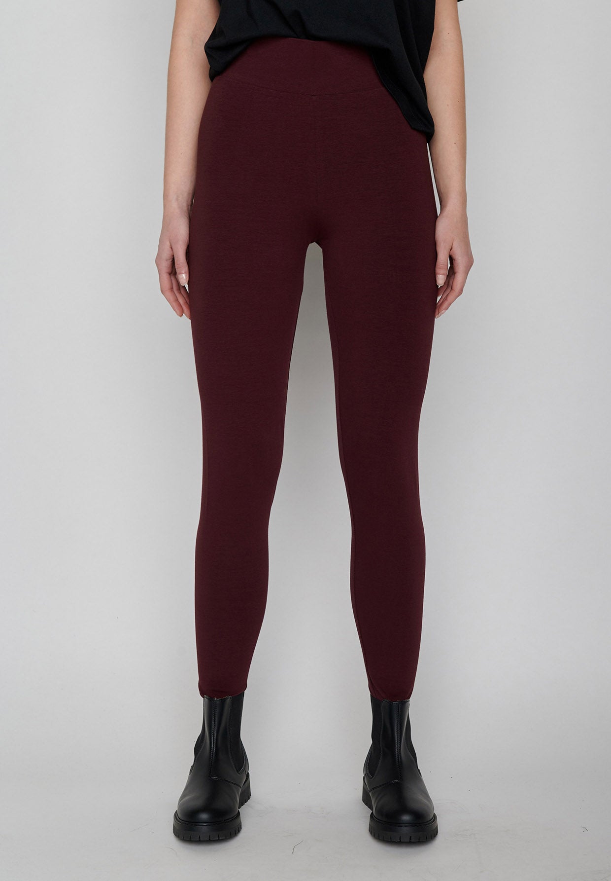 Velvet Rain: Sportliche Leggings aus Bio-Baumwolle für Damen [8145]