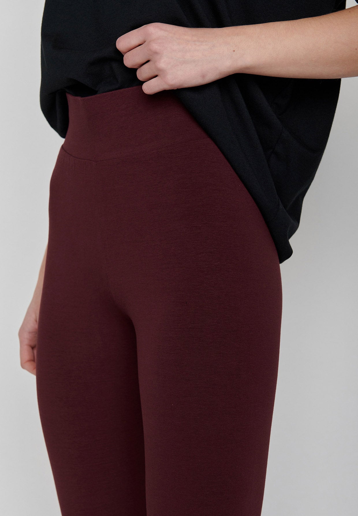 Velvet Rain: Sportliche Leggings aus Bio-Baumwolle für Damen [8146]