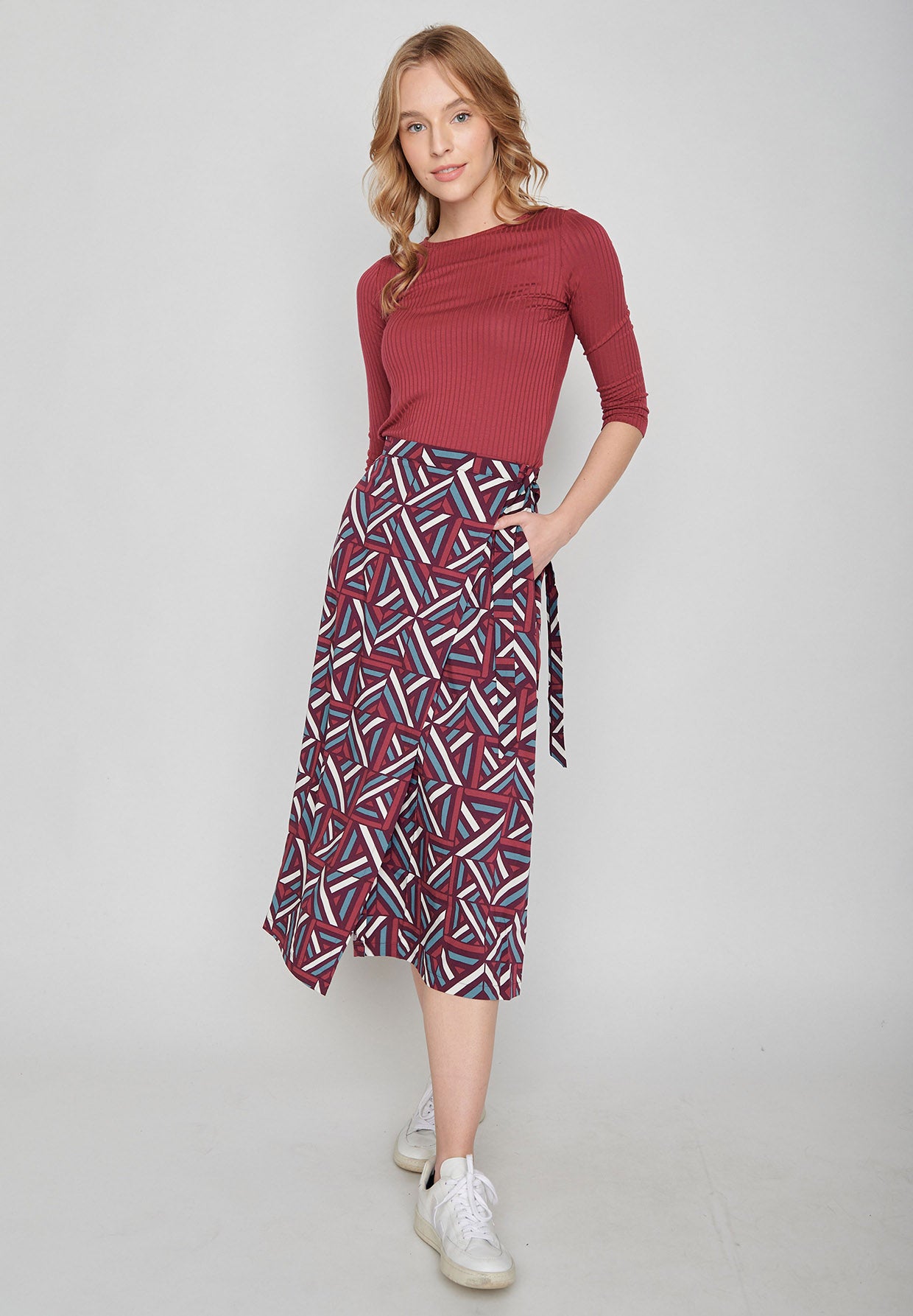 Berry Blossom: Sportliches Longsleeve aus LENZING™ TENCEL™ Mix für Damen [8149]