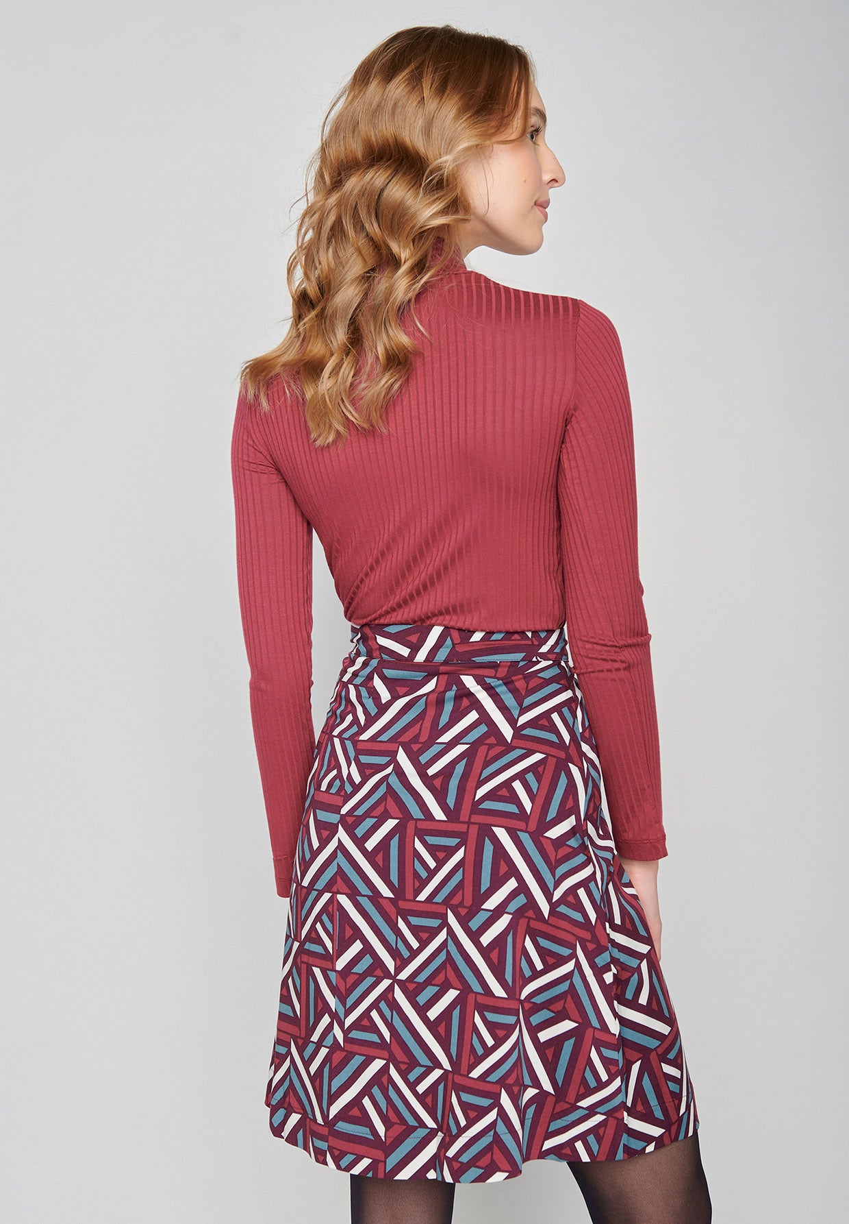 Berry Blossom: Lässiges Longsleeve aus LENZING™ TENCEL™ Mix für Damen [8168]