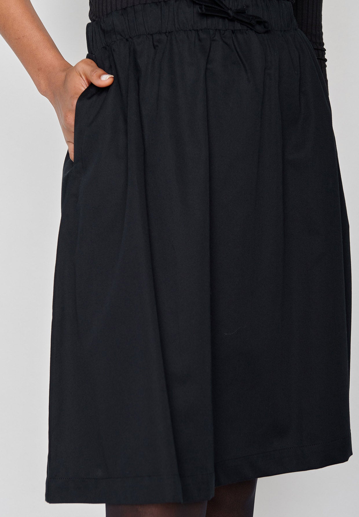 Black: Eleganter Rock aus LENZING™ TENCEL™ für Damen [8292]