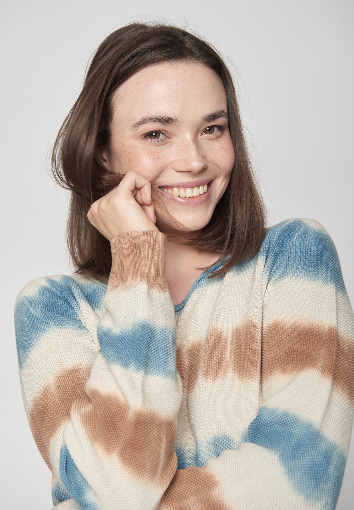 Hazel Blue Stripes: Gemütlicher Strickpullover aus Bio-Baumwolle für Damen [8562]