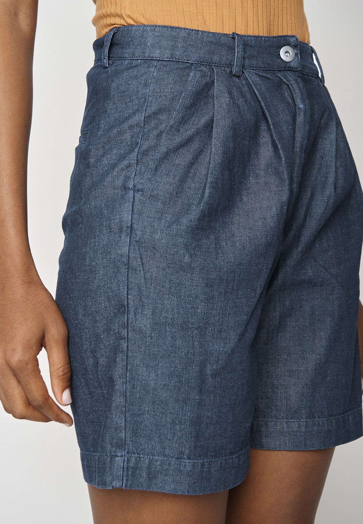 Light Denim: Sommerliche Hose aus Bio-Baumwolle für Damen [8582]