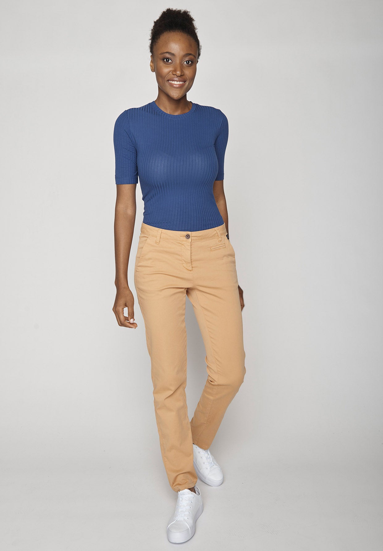 Braun:  Gemütliche Chino aus Bio-Baumwoll Mix für Damen [8625]