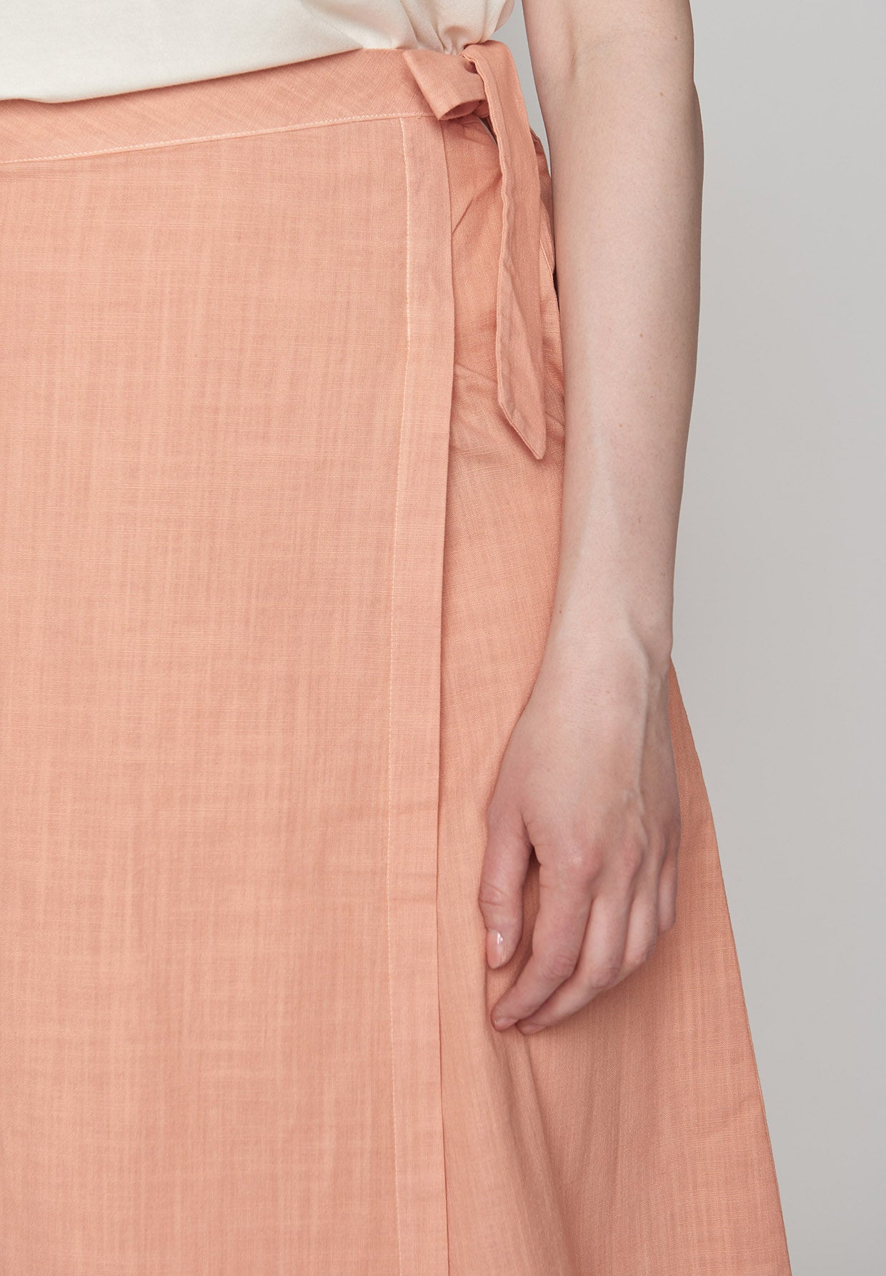 Peach: Eleganter Rock aus Viskose (LENZING™ ECOVERO™) für Damen [8696]