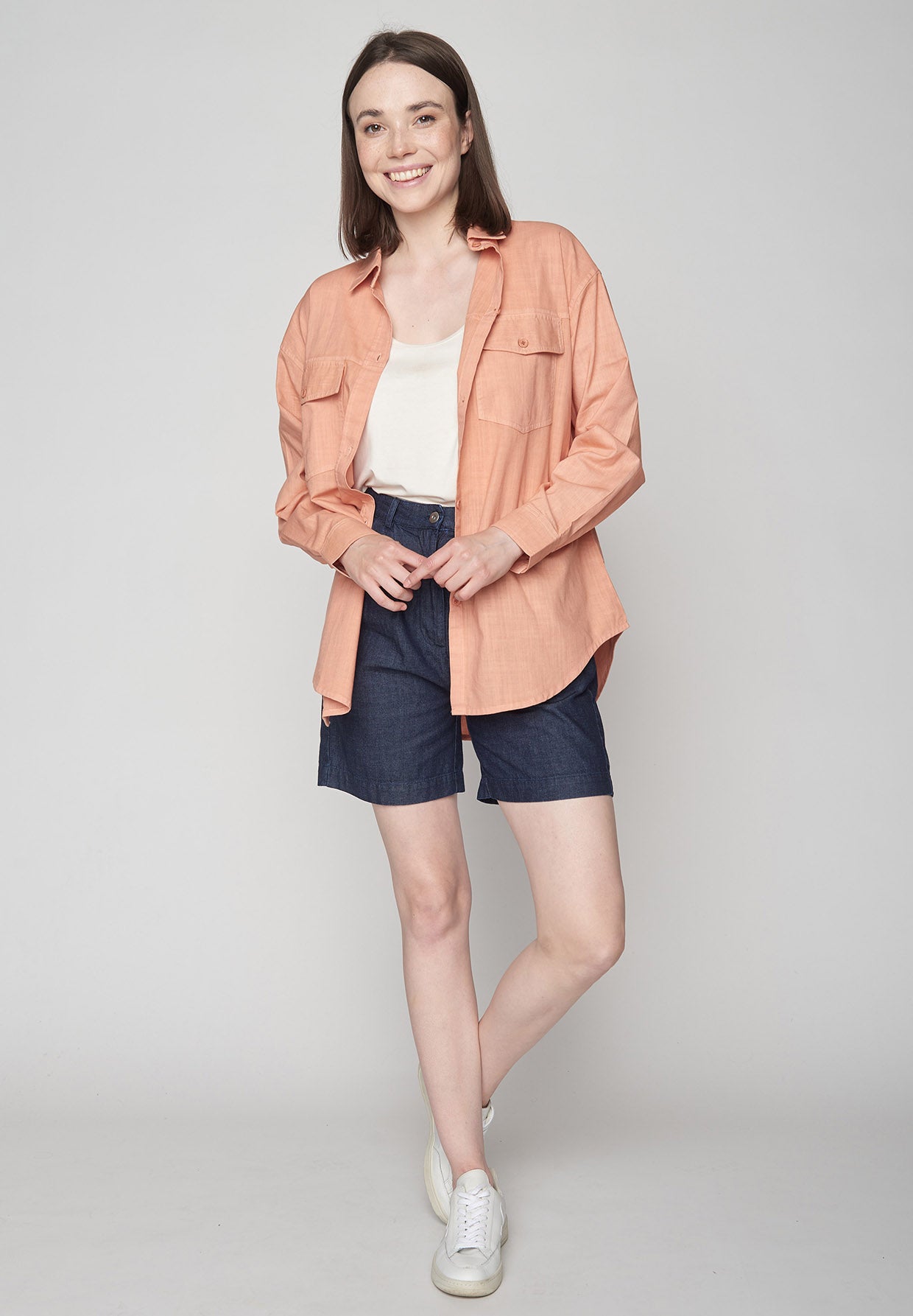 Peach: Lässige Hemdjacke aus Bio-Baumwolle für Damen [8701]