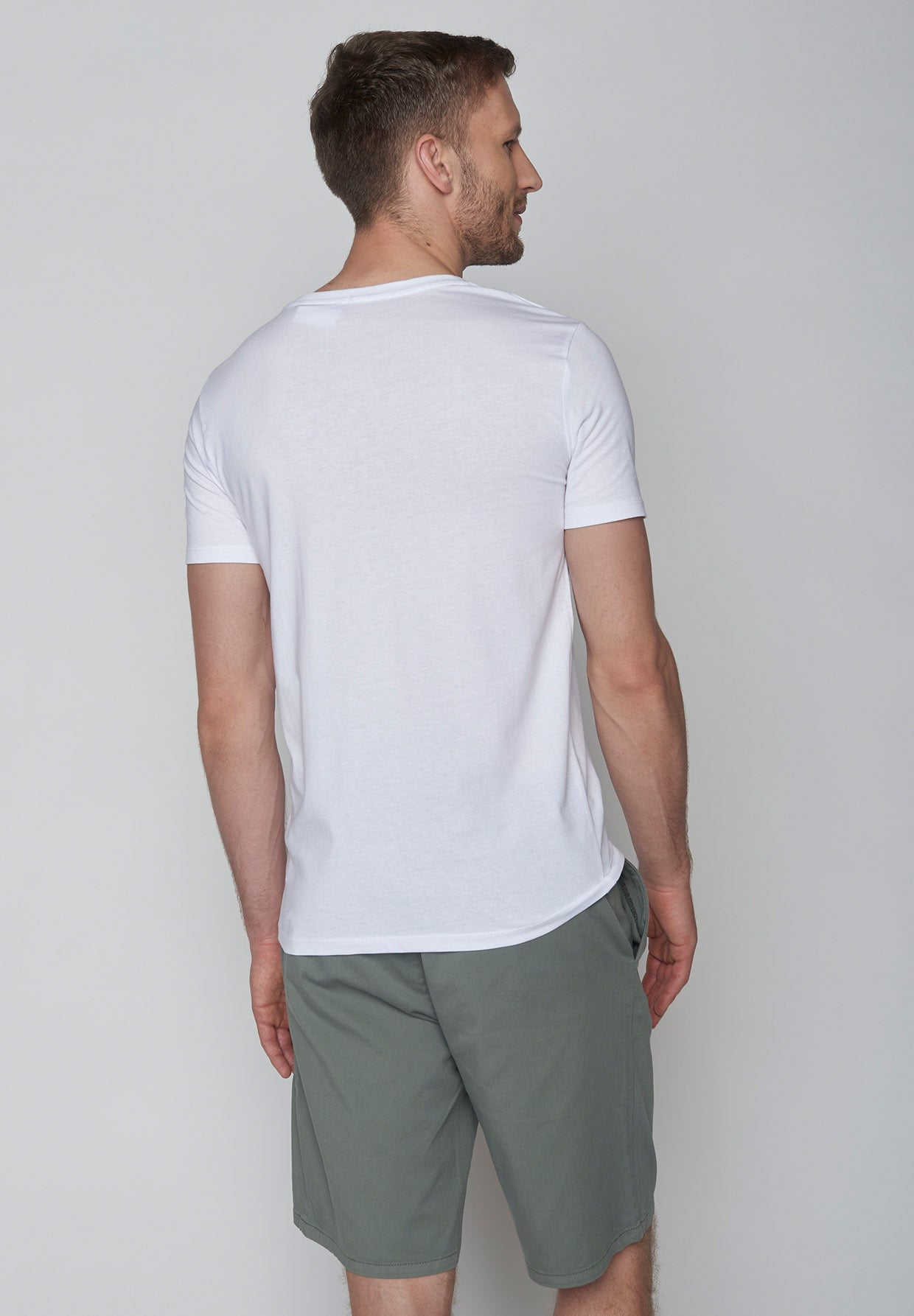 White: Sportliches T-Shirt aus Bio-Baumwolle für Herren [8910]