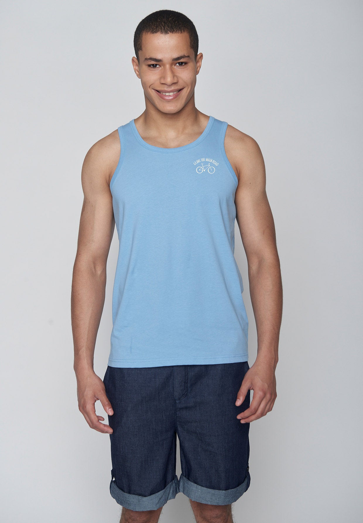 Blauer Sommerliches Tanktop aus Bio-Baumwolle für Herren (1)