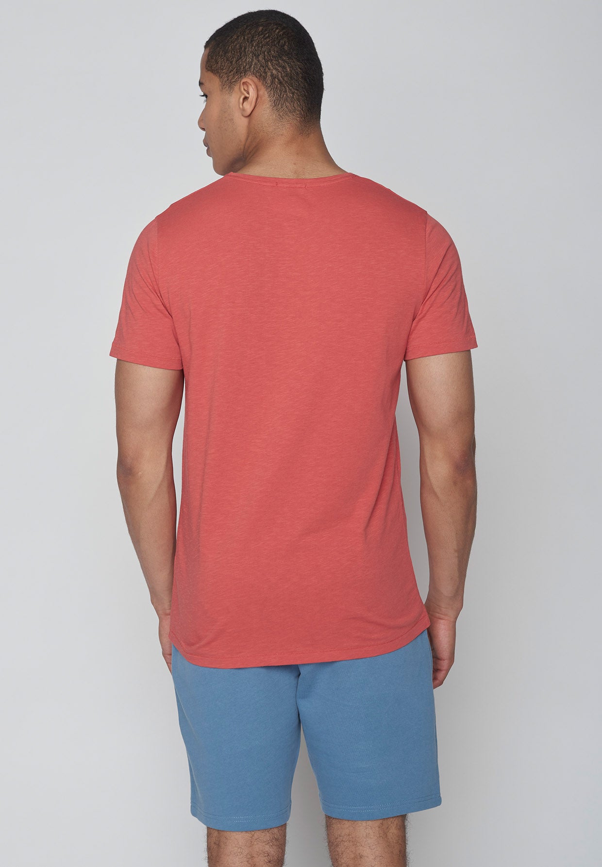 Sun Red: Lässiges T-Shirt aus Bio-Baumwolle für Herren [9093]