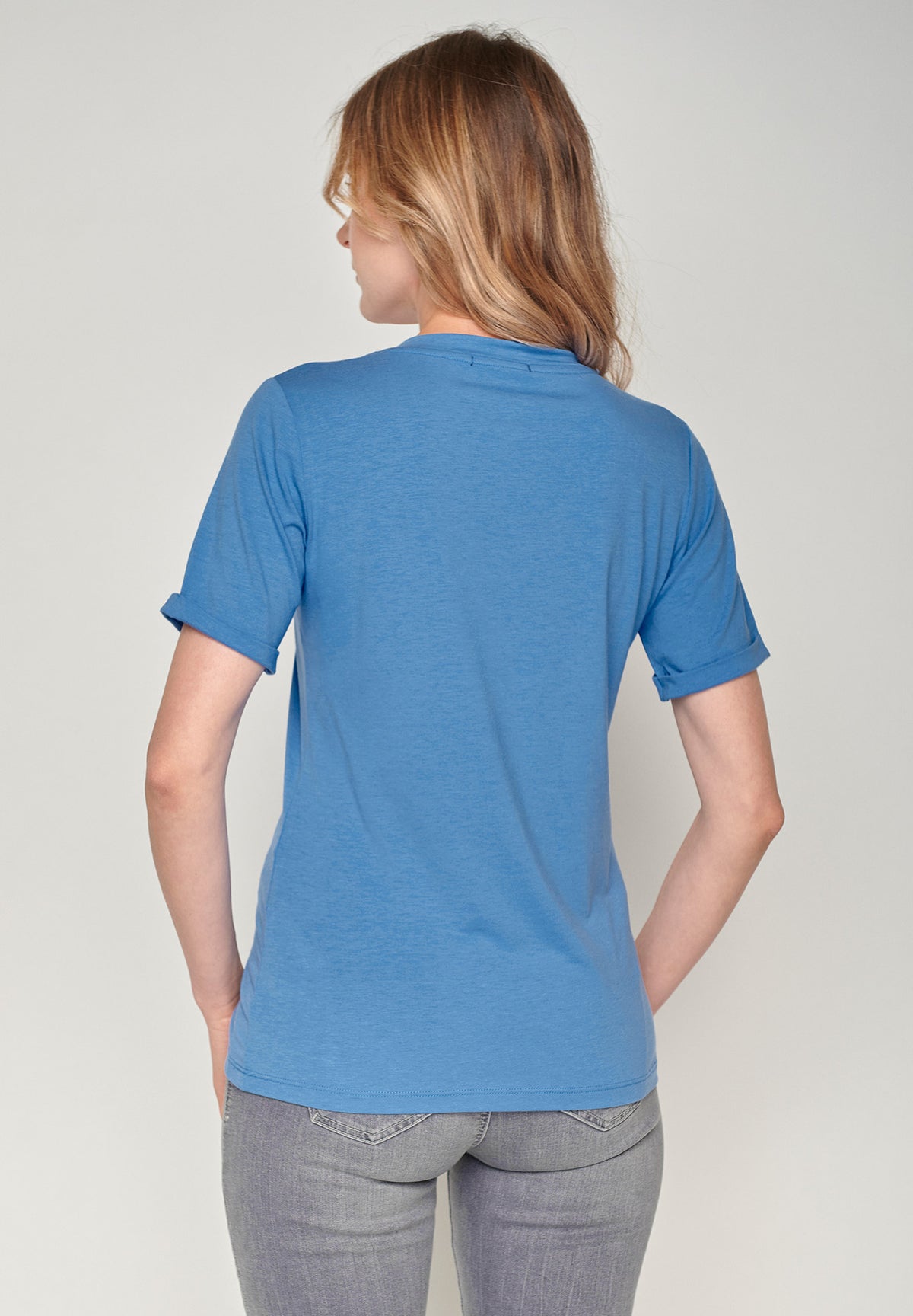Mermaid Blue: Lässiges T-Shirt aus Bambus Mix für Damen [940]