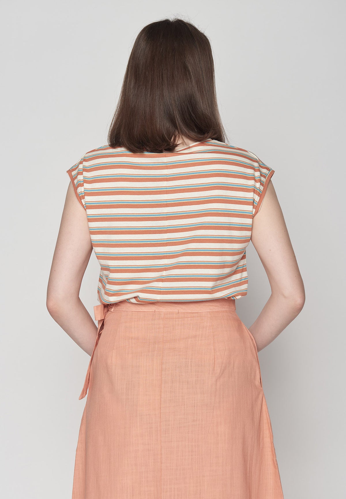 Peach Stripes: Lässiges Shirt aus LENZING™ TENCEL™ Mix für Damen [9435]