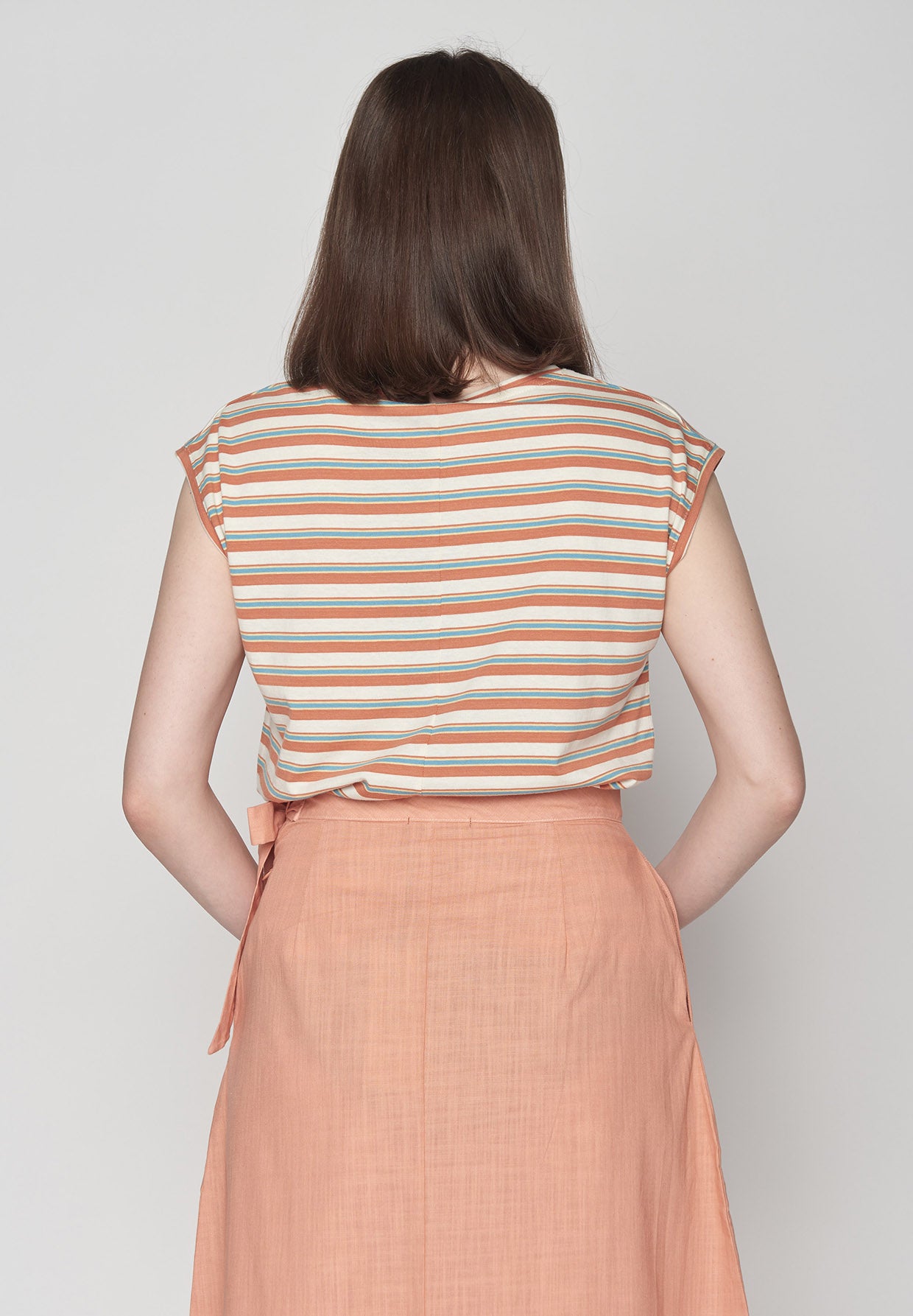 Peach Stripes: Lässiges Shirt aus LENZING™ TENCEL™ Mix für Damen [9435]