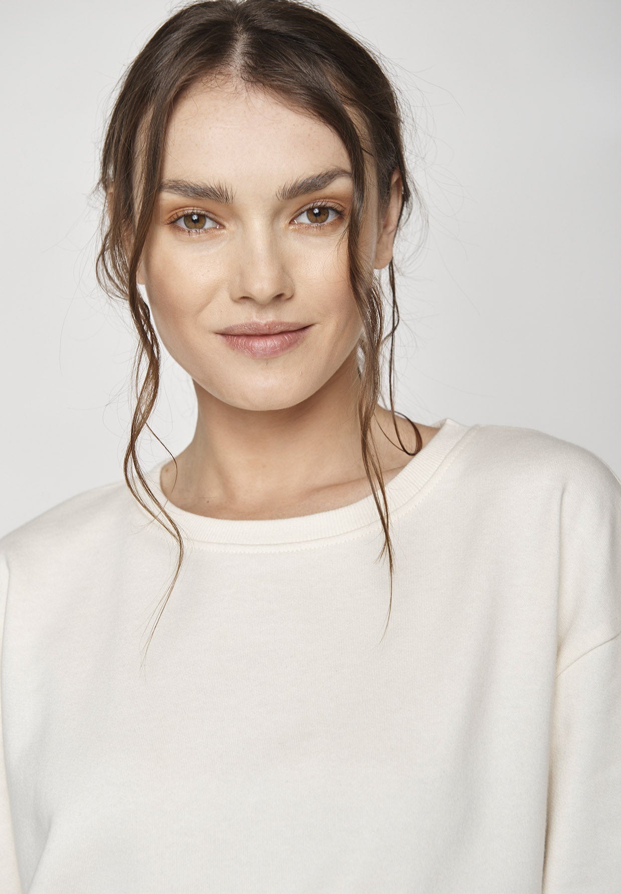 Creme White: Gemütliches Sweatshirt aus Bio-Baumwolle für Damen [9522]