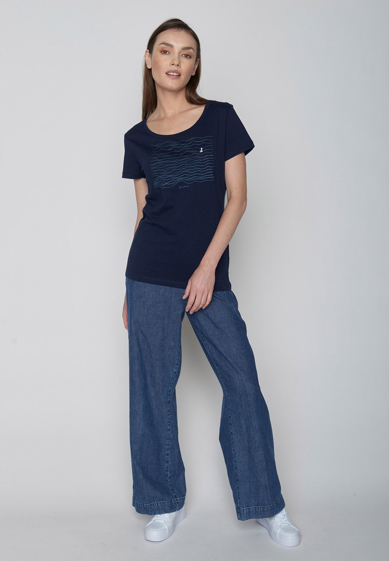 Dark Navy: Sportliches T-Shirt aus Bio-Baumwolle für Damen [9547]