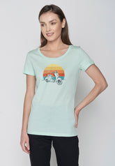 Spring Green: Lässiges T-Shirt aus Bio-Baumwolle für Damen [9754]
