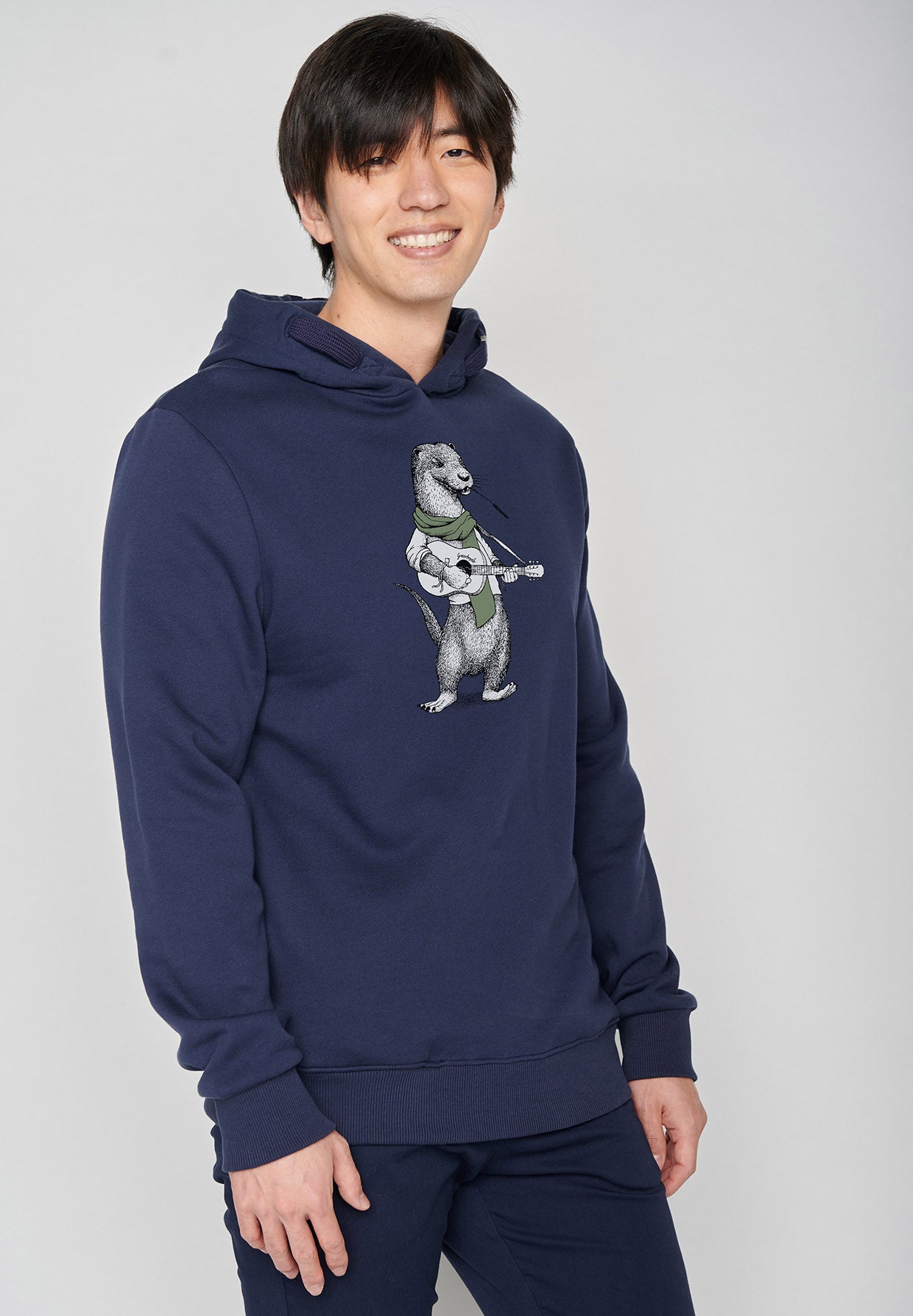 Blauer Kuschliger Hoodie aus Bio-Baumwolle für Herren (1)